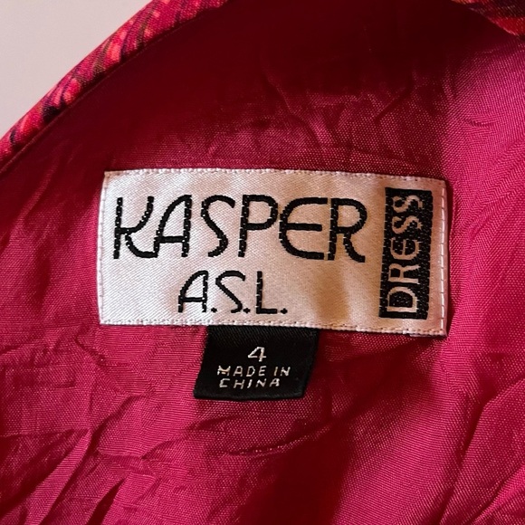 Kasper ASL Red Abstract Print Sheath Dress Size 4 Sleeveless Career Wedding - Picture 6 of 7